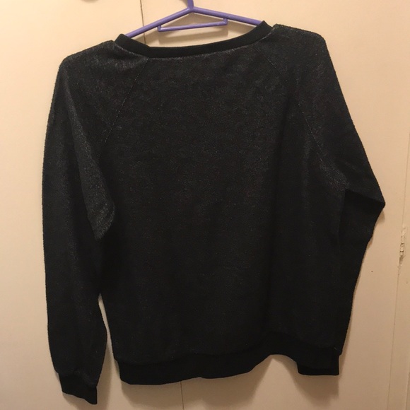 Top - Picture 2 of 3